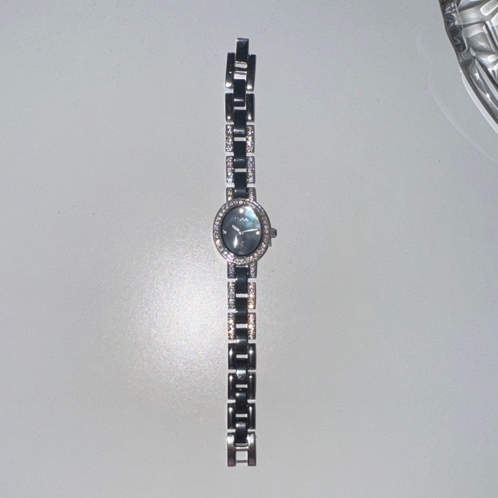 Elegant Silver and Black Women's Bracelet Watch